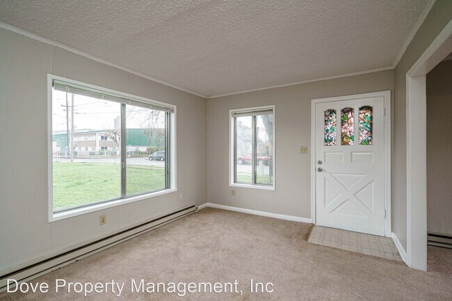Building Photo - 2 br, 1 bath House - 2009 Simpson Avenue