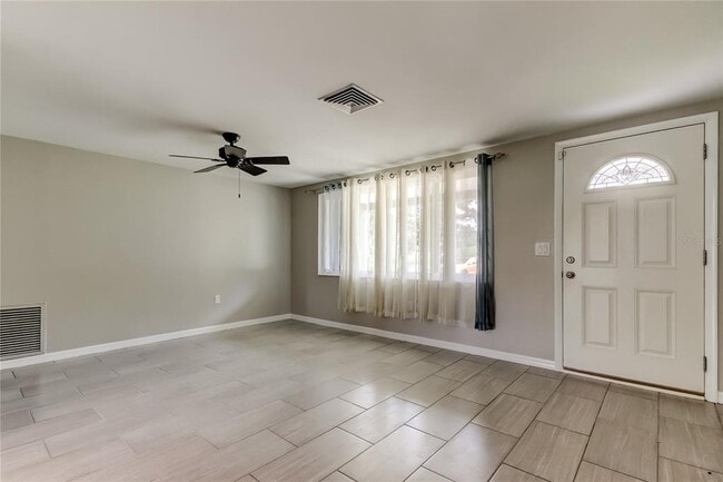 Building Photo - 7244 Amber Dr