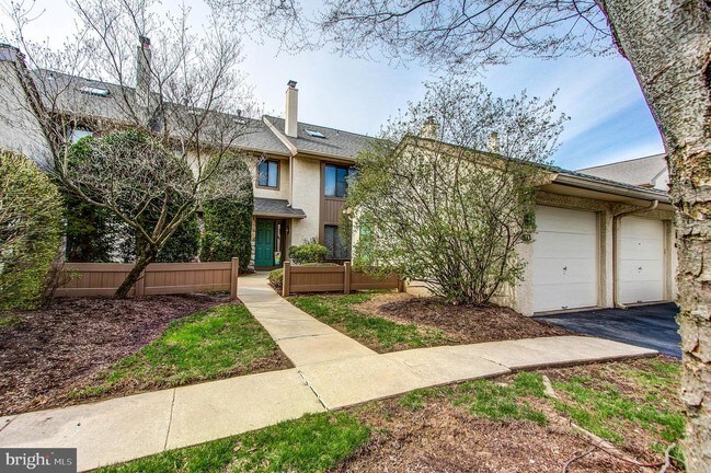 Building Photo - 74 Highgate Ln