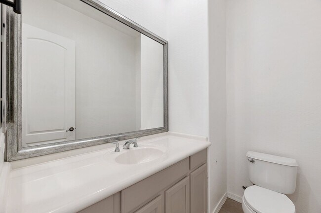 Foto del edificio - 10055 N 142nd St