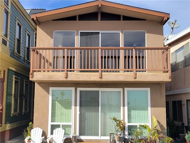 Primary Photo - 1615 E Seal Way