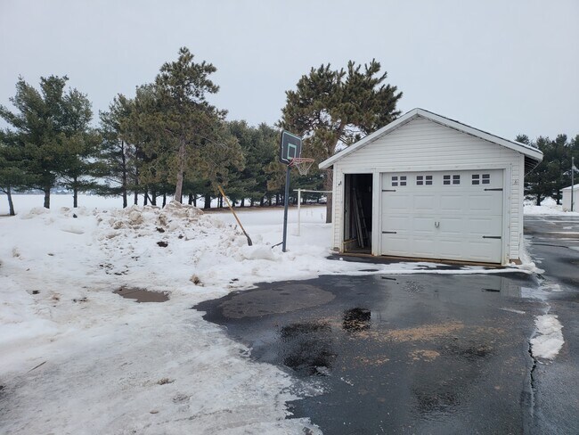 Foto del edificio - 4998 10th Ave