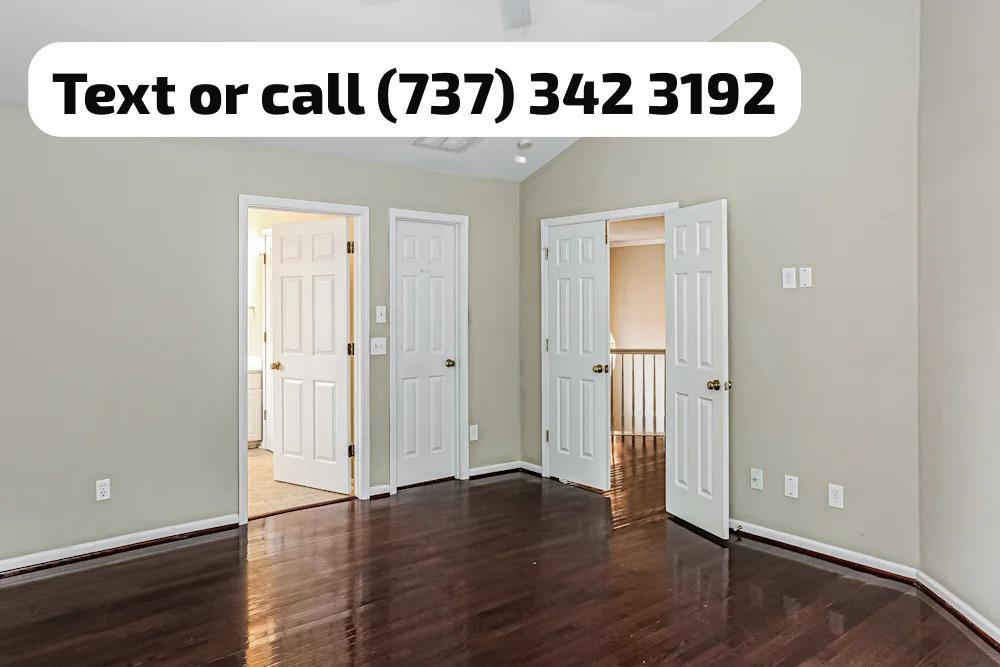 Foto del edificio - 6024 Downfield Wood Dr