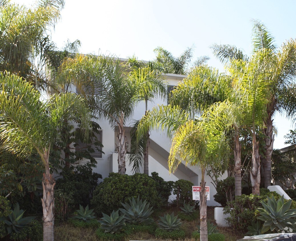 Studio, Apartments in San Diego, CA Westside Rentals