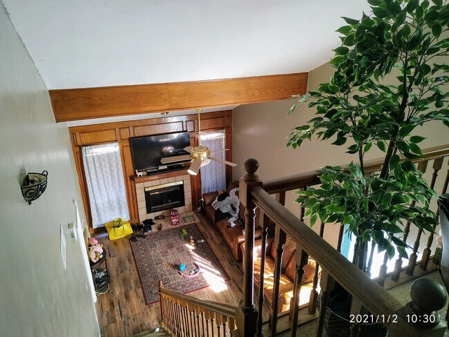 Building Photo - 611 Oriole Blvd