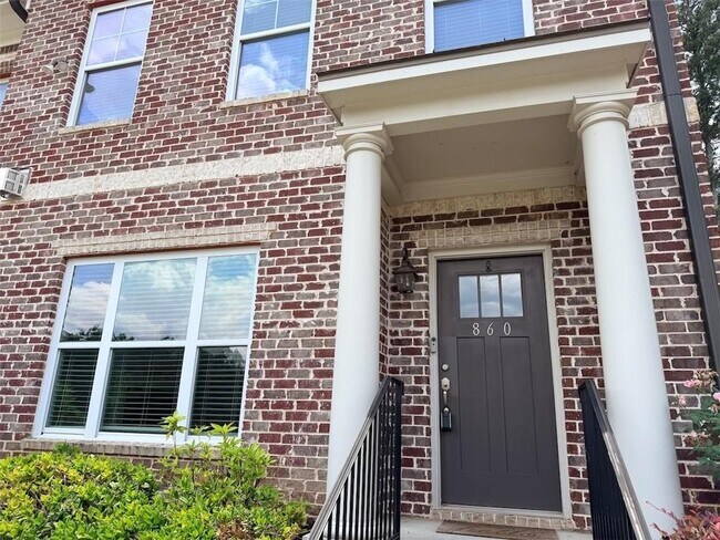 Foto del edificio - 860 Westmoreland Circle Northwest