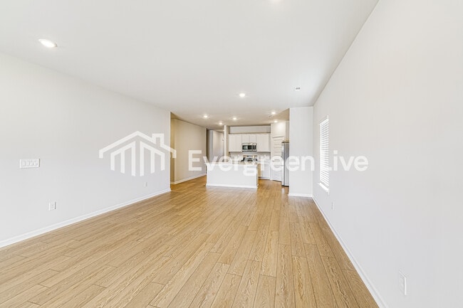 Building Photo - 318 Pond Spg Dr