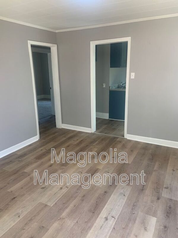 Foto principal - 1825 Colonial Ave