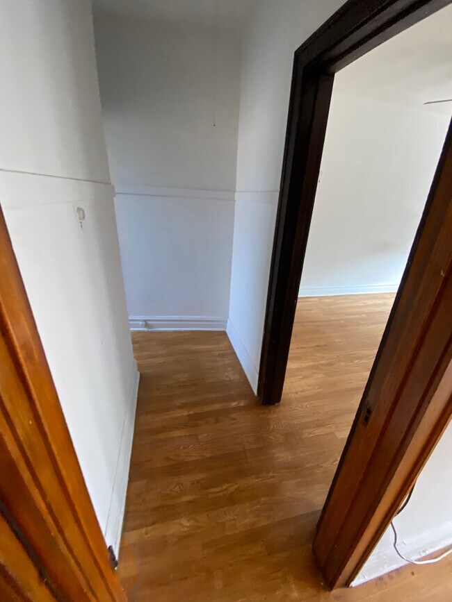 Foto del edificio - 4830 W Addison St