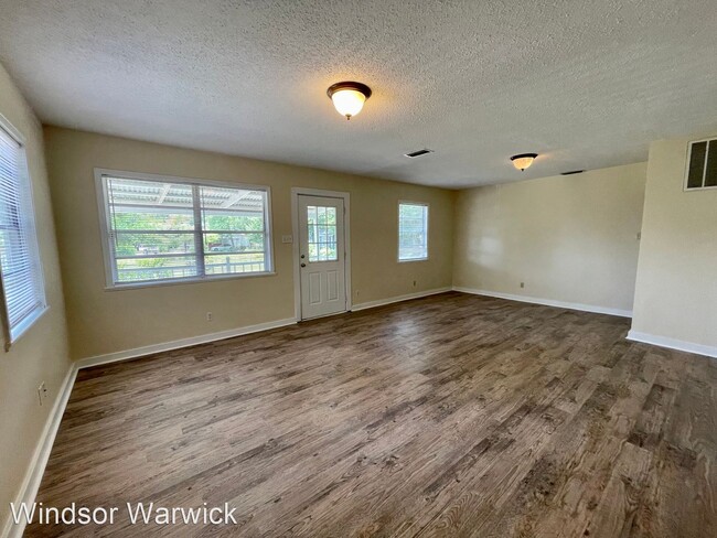 Building Photo - 3 br, 1 bath House - 4750 Halls Mill Rd