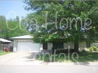 Building Photo - 2160 S White Oak Dr