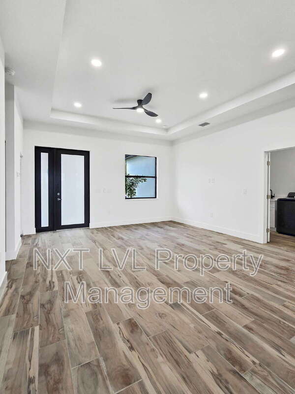 Foto del edificio - 4113 Kismet Pkwy W