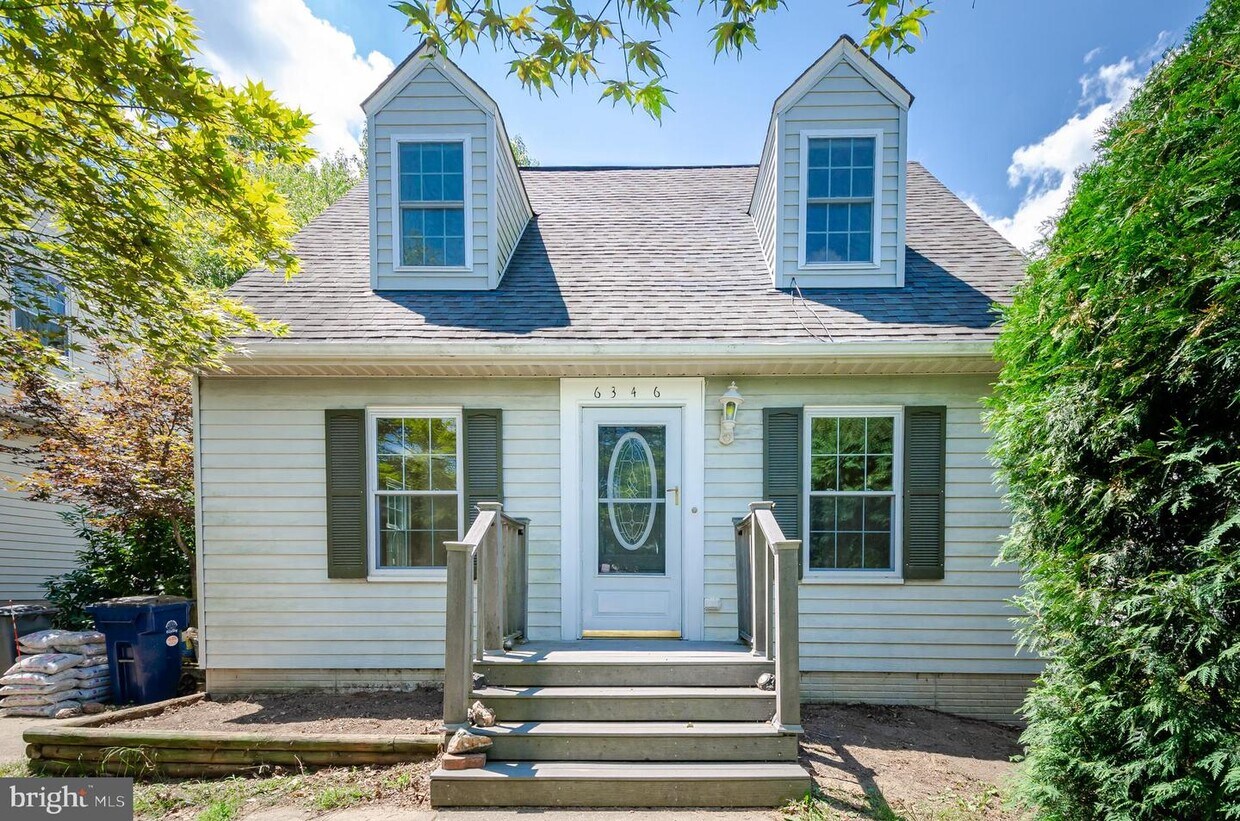 Primary Photo - 6346 Piney Ridge Dr