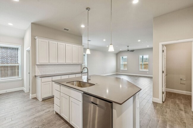 Building Photo - Bright, Brand-New Living in Denton’s Eagle Cree