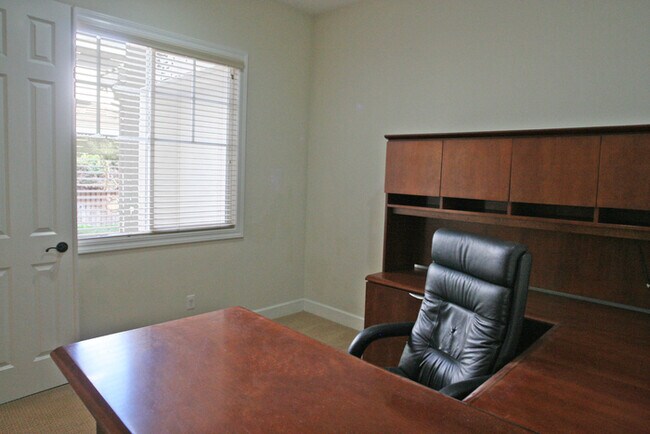 Building Photo - 2789 Clara Smith Pl - Gorgeous Home in the...