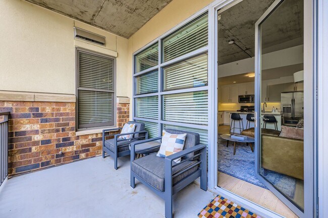 Foto del edificio - Modern 1 BDR in Peloton - All the Amenities