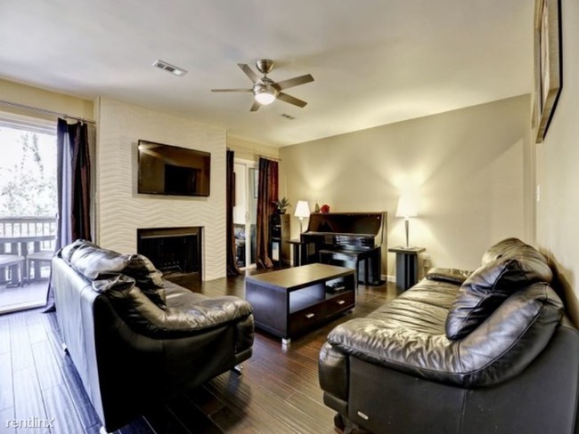 Building Photo - 3 br, 2 bath - 510 E Ponce de Leon Ave Apt T