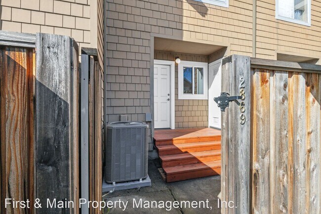 Building Photo - 2 br, 2 bath House - 2869 La Homa Court