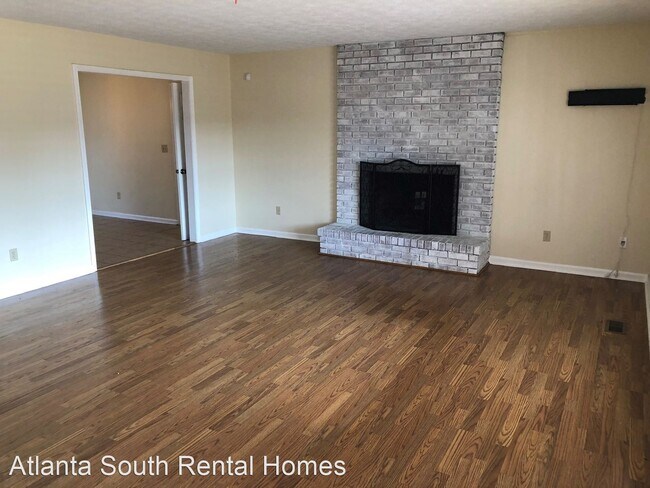 Foto del edificio - 3 br, 2 bath House - 761 Cedar Creek Road