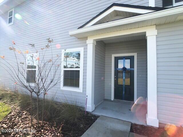 Building Photo - 13991 Molina Dr