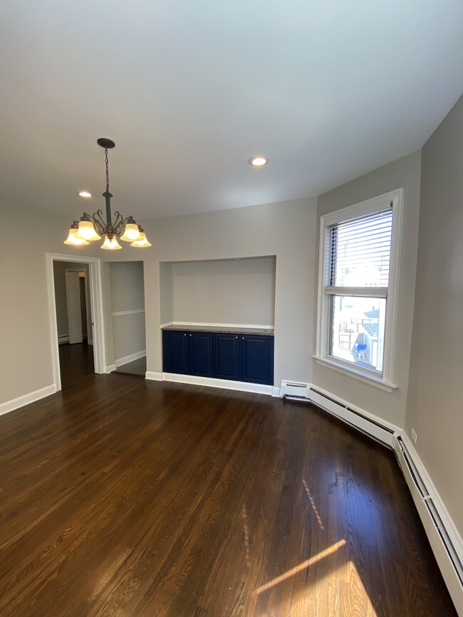 Foto del edificio - 3711 N Bernard St