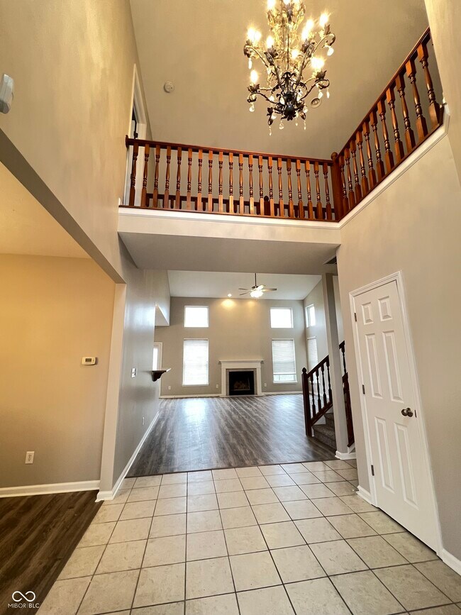 Foto del edificio - 14359 St Clair Ln