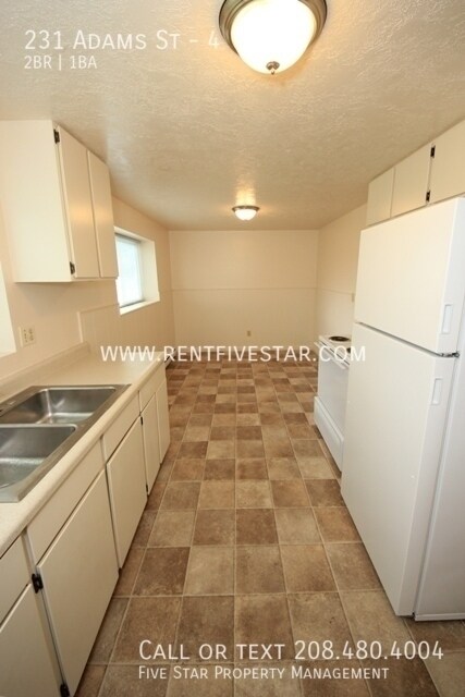 Foto del edificio - 231 Adams St