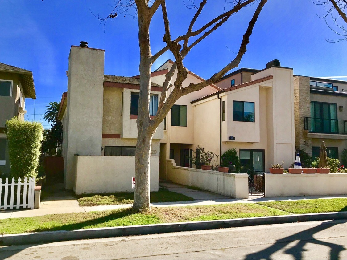424 10th St, Huntington Beach, CA 92648 House Rental in Huntington