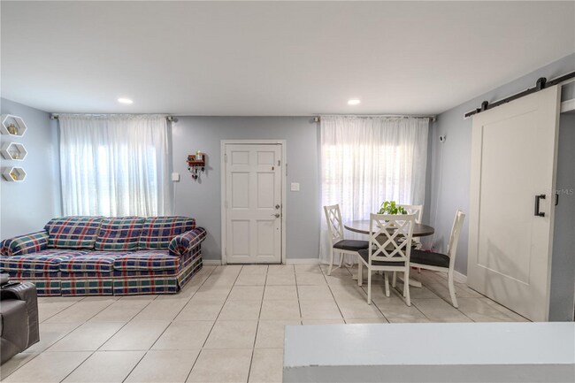 Building Photo - 4210 E Sandalwood Cir S