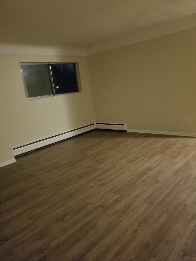 Foto del edificio - 5399 Rosemary St