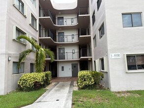 Building Photo - 8500 SW 133rd Avenue Rd