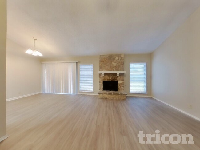 Foto del edificio - 7527 Ledgebrook Dr