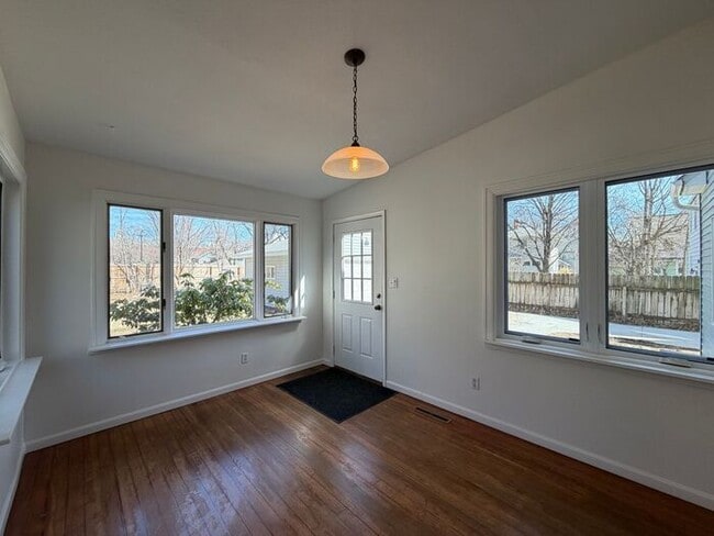 Building Photo - $1,950 | 3 Bedroom, 2 Bathroom House | NO Pets | Available for Immediate Move In!