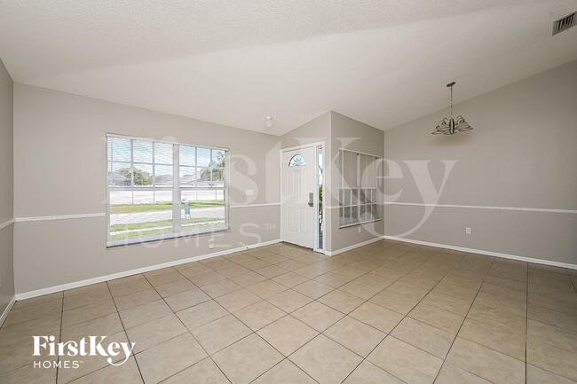 Foto del edificio - 1523 Birchstone Ave
