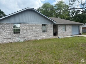 Building Photo - 263 Sabreena Cir