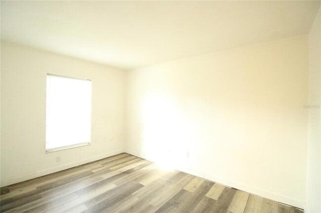 Foto del edificio - 5736 NW 25th Terrace