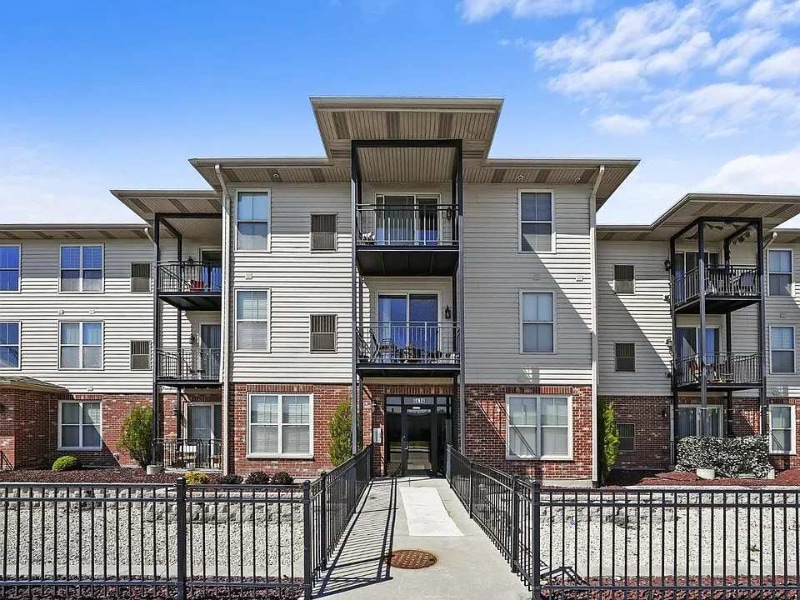 Foto principal - 6614 W 65th St