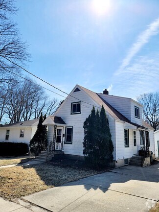 Building Photo - 1925 Kropf Ave
