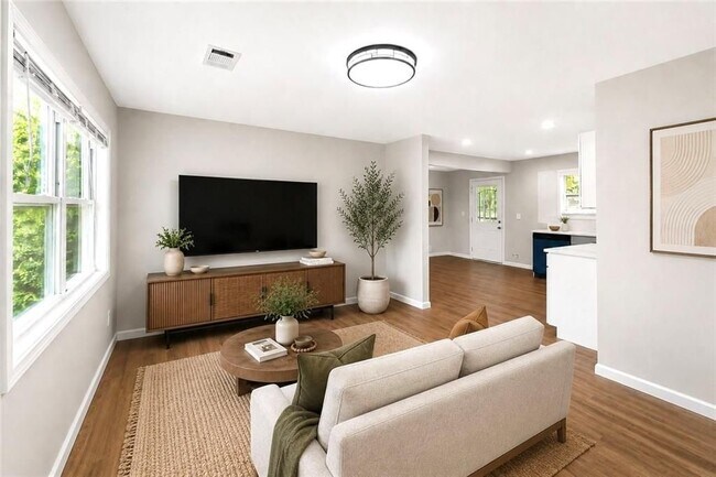 Foto del edificio - 1639 Bridgeport Dr NW