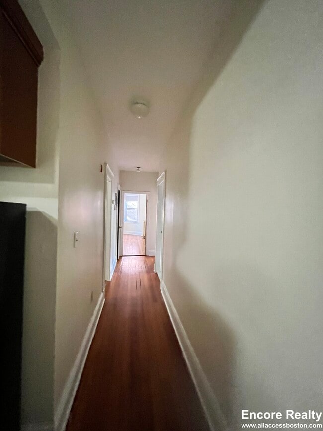 Foto del edificio - 1760 Beacon St