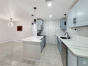 Building Photo - 429 Morgan Cir S
