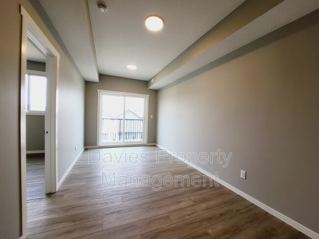 Building Photo - 856 Secord Blvd NW
