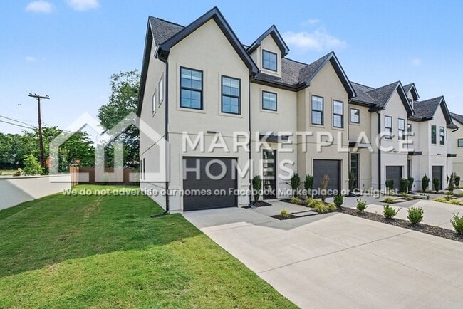 Photo - 1 Taverly Dr House