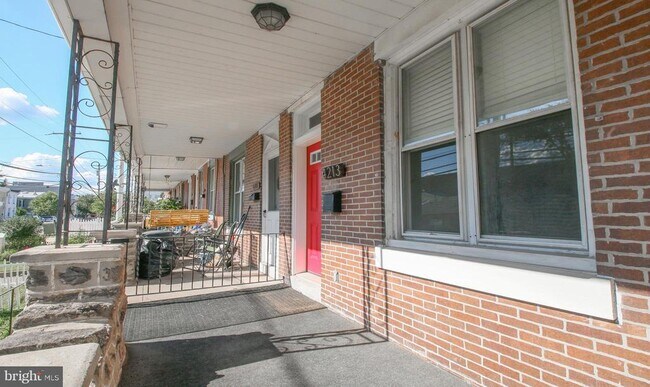 Foto del edificio - 4213 Terrace St