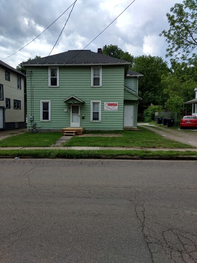 Foto principal - 294 E Thornton St