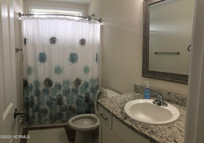 Building Photo - 207 Craftsman Dr