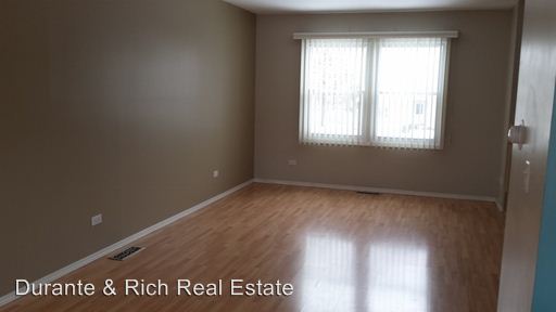 Foto del edificio - 2020 Woodlane Dr