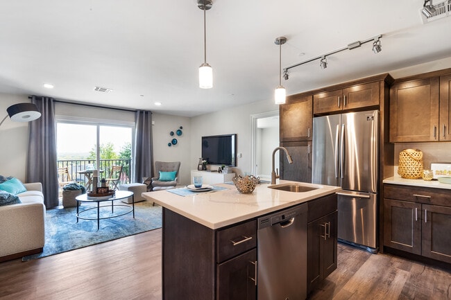 Kitchen - Allure at Green Brook