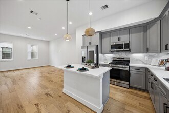 Building Photo - 5406 Wheatley St
