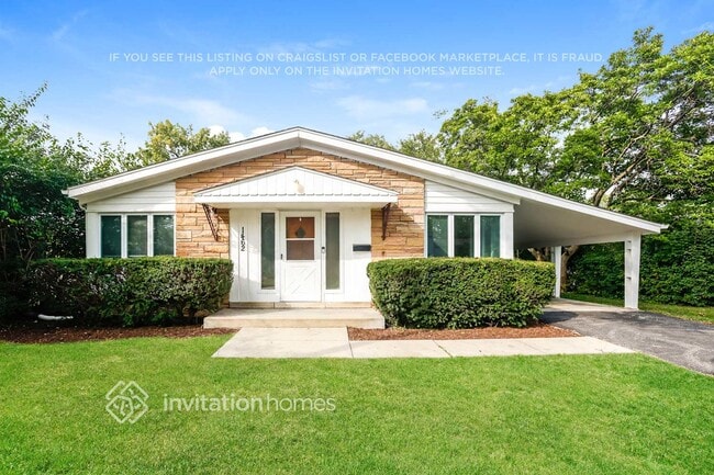 Building Photo - 1462 Deerfield Rd